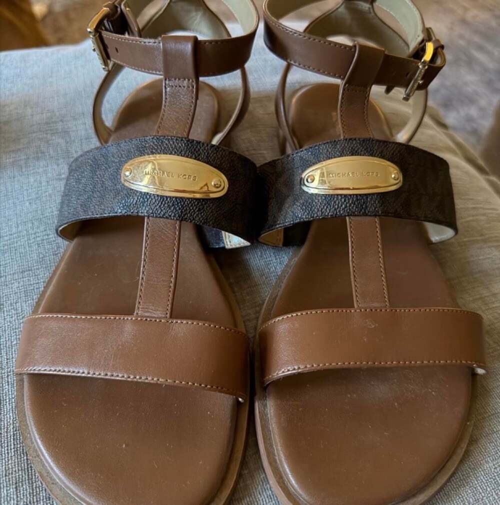 Michael Kors Women's Brown Signature Logo Sasha Flat Sandals Size 8M